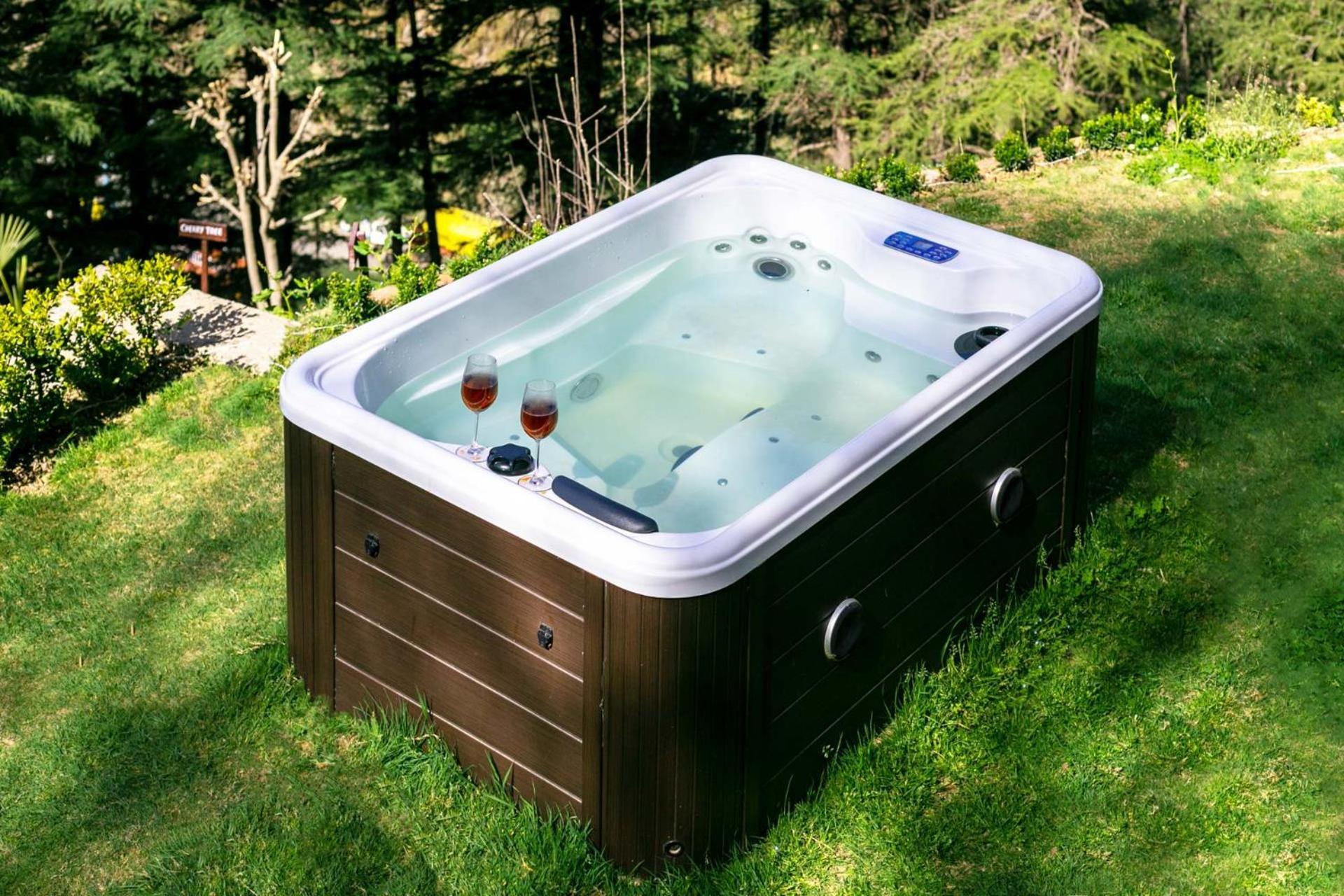 Stayvista At Pine Estate With Outdoor Jacuzzi Shimla Dış mekan fotoğraf