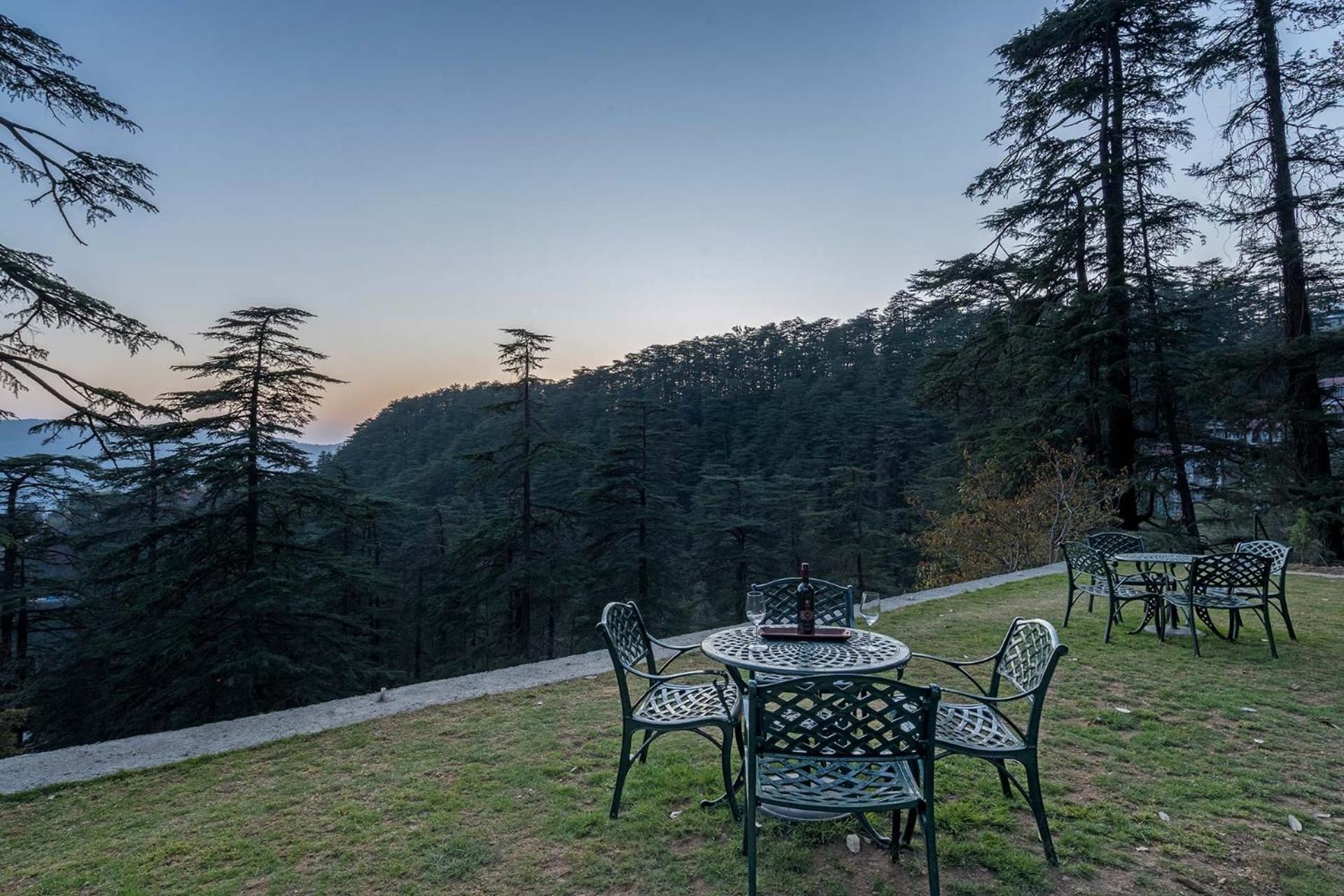 Stayvista At Pine Estate With Outdoor Jacuzzi Shimla Dış mekan fotoğraf