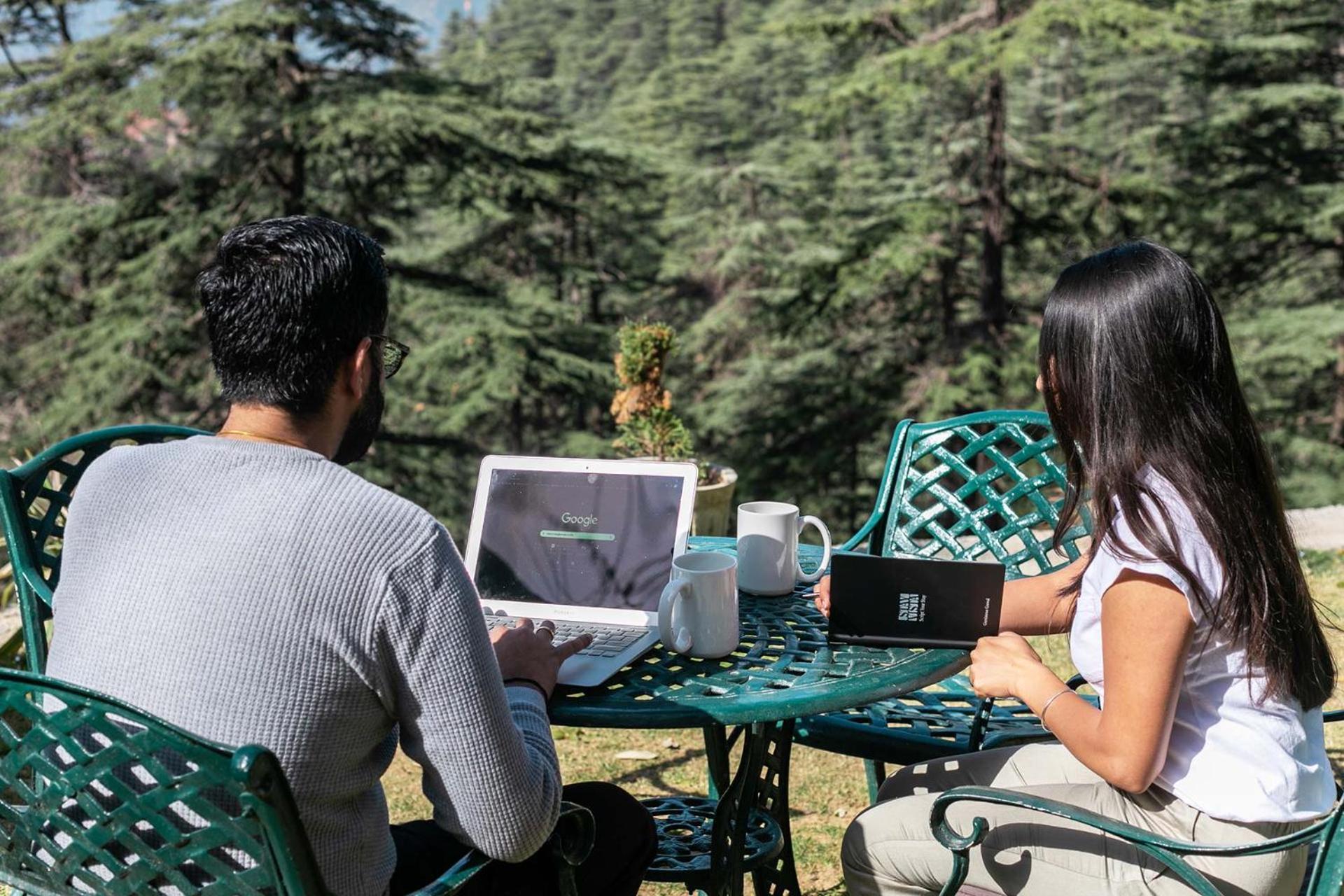 Stayvista At Pine Estate With Outdoor Jacuzzi Shimla Dış mekan fotoğraf